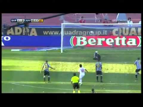 Fantastico gol di Donati Serie A  Bari  Juventus 1-0 HD .2010 29 agosto.