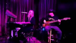 Charlotte Martin &amp; Sasha Krivtsov (bass) - "Silver Honey" @ The Hotel Cafe, Hollywood, CA
