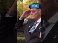 In Alphen aan den Rijn waren ze tijdens Dodenherdenking geen twee, maar vier minuten stil | #shorts