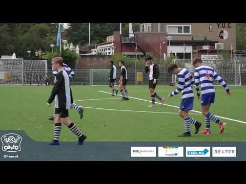 VUC JO17-1 - OLIVEO JO17-1 voetbal wedstrijd in Den Haag