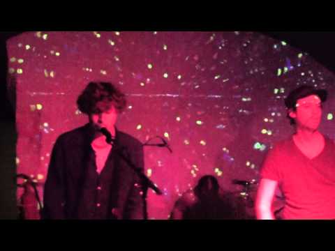 Hidden by the Grapes - Fading Flashguns (live at Weberknecht/NOISE FEST, 15.11.2012)