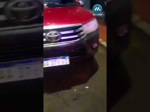 🚨 CHOCÓ UN POSTE, DIO 4 G/L DE ALCOHOL Y TERMINÓ ESPOSADO