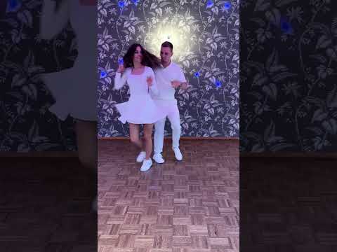 Discofox beste Figur der Welt😍 wer weiß wie sie heißt ? 🤯#discofox #tanzen #tanzschule