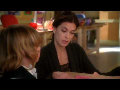 Karl's Kid Has Issues, Edie Is Out Of Fax Paper - Desperate Housewives 5x18 Scene
