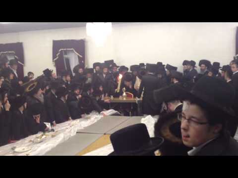 Havdala with the Toldos Avrohom Yitzchok Rebbe shlite in Manchester