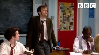 David Tennant is Catherine Tate’s new English teacher! | Comic Relief – BBC