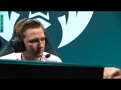 Carzzy trolling Humanoid on Camera