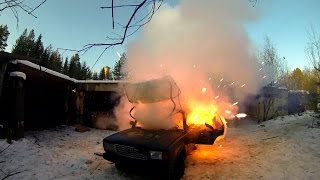 Взрыв салюта в машине | CRASH ZONE | Huge fireworks in a car. Wasted.