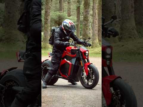 This bike comes right out of 2077!😳 #electricmotorcycle #evbike @vergemotorcycles @MarcTravels