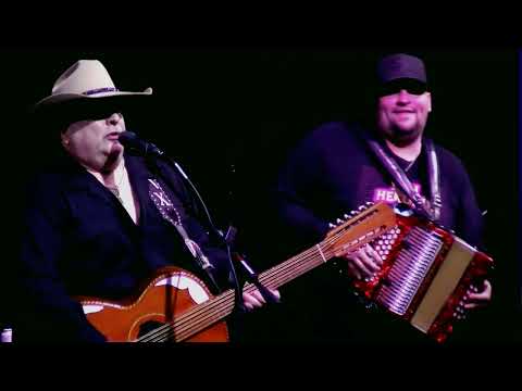 Conjunto Showcase en Minnesota: St. Paul [Los Texmaniacs]