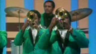 SAM AND DAVE   I thank you 1969   Soul Survivors Family   WMV V9