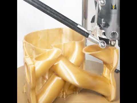 Lynxter 3D Printing intake manifold in PEKK