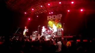 Ratos de Porão escravo da TV no circo voador