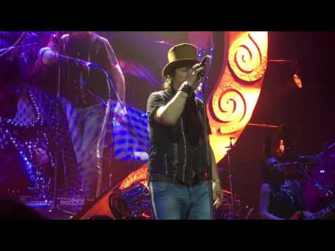 Zucchero feat. Hotei - Iruben Me