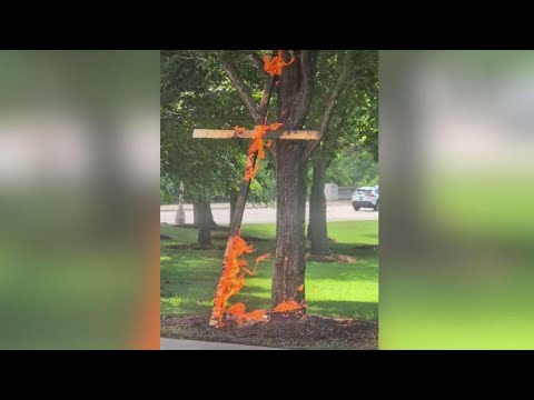 Burning cross in Chicago's Grant Park under investigation