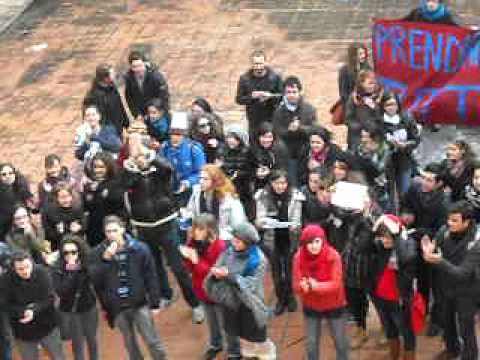 Siena in Rivolta: Occupazione dei Servi