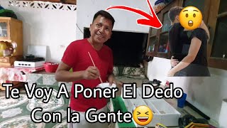 Mientras Kelvin Le Hace La Tarea a Junior Le Dijo Que Le Sacara los Trapos Al Sol😱