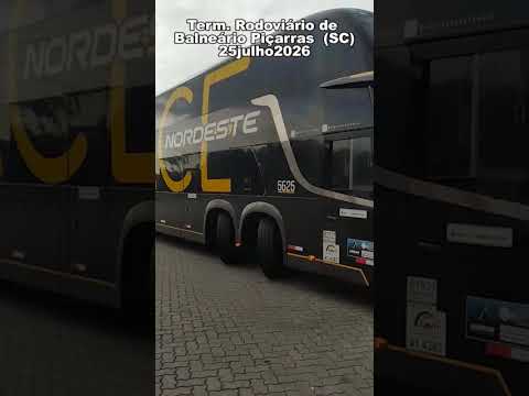 Ônibus da Expresso Nordeste chegando e saindo de Balneário Piçarras SC