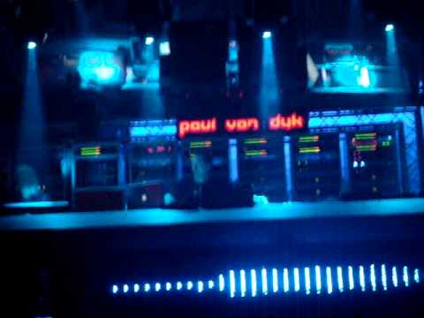 Paul van Dyk live at Amnesia Cream playing Simon Patterson - Thump (Original Mix) [PvD Mashup]