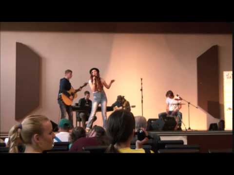 Veronika Rony Haluzová - The Wave (Unplugged)- Ostaň so mnou