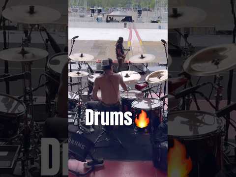 Thumbnail for It’s with that energy that Guns N’ Roses’ new drummer, Isaac Carpenter, plays by Isaac Carpenter