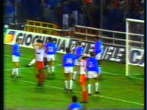 1991 (November 6) Sampdoria (Italy) 3-Honved (Hungary) 1 (Champions League).mpg