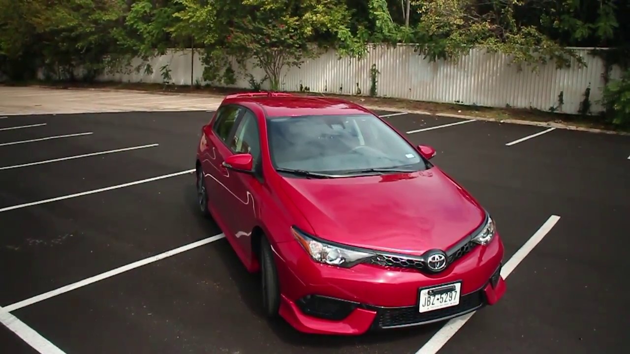 2017 Toyota Corolla iM Review - Hot Hatch?