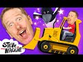 Magic Toys in a Doll´s House from Steve and Maggie | Toy Train Story for Kids | Wow English TV