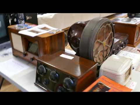 Vintage radio display 21/10/17