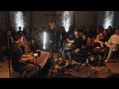 Manu Delago & Max ZT - Inhale (live)