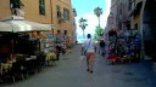 preview picture of video 'La piazzetta, San Lorenzo al Mare Imperia Riviera dei Fiori'