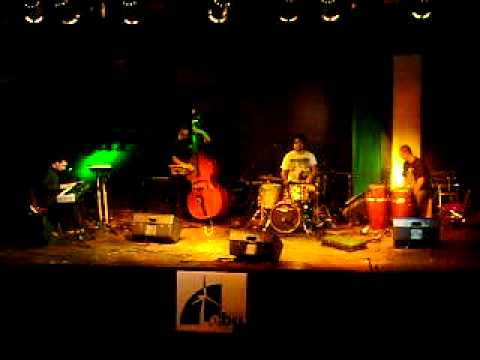 Lautaro Quevedo Trio En 7º Festival de Jazz Lebu 2011(8200)