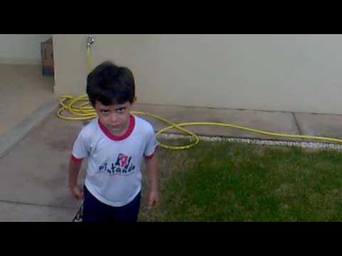 Tiago Soares Borges de Carvalho com Tic Tic Nervoso