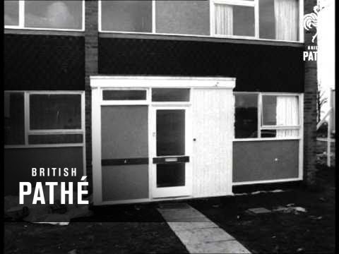 Lichfield - New Style Houses For Renting (1965)
