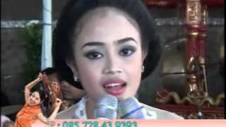 Download lagu Tetesing Tresno Cinde Laras Live Wonogiri mp3 Download lagu Tetesing Tresno Cinde Laras Live Wonogiri mp3