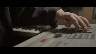 Video thumbnail for Akai Mpc 60 II making a beat with Rhodes samples by Marlow Digs