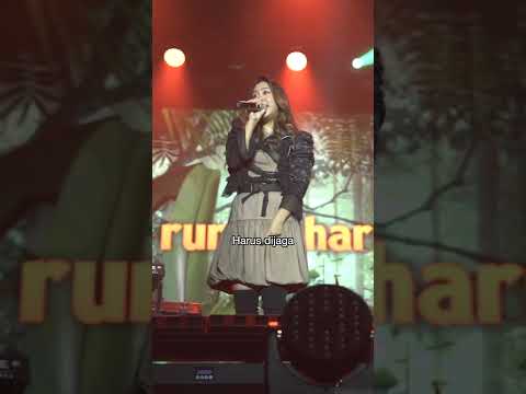 Sherina Munaf, Derby Romero - Medley Anak Mami & Nostalgia Bersama at Pestapora 2023 | #shorts