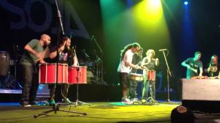 SOJA tocando samba 19/10/2012