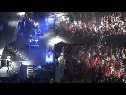 Carly Rae Jepsen - Call Me Maybe at YUM, Nov 2, 2012