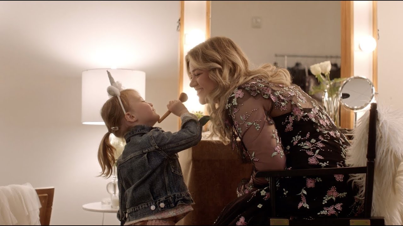 Kelly Clarkson — Broken & Beautiful (OST UglyDolls)