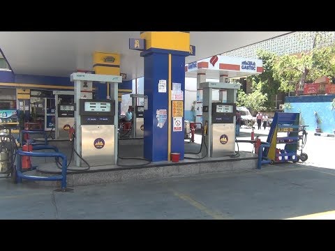 «بنزينات خاوية» وأراء متباينة بعد ارتفاع أسعار الوقود 