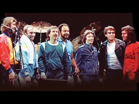 Genesis: Six Of The Best (The Reunion Concert, 1982) - Peter Gabriel, Pics & Songs