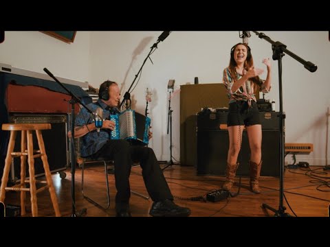 SOY DE SAN LUIS - Flaco Jimenez ft . Laura Denisse y Los Brillantes