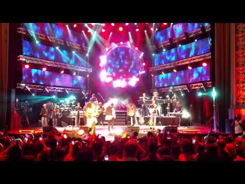 Yuri da Cunha e Suzanna Lubrano - Sagacidade no amor ao vivo no coliseu 25-07-2015