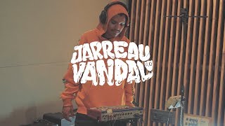 Jarreau Vandal - Someone That You Love ft. Olivia Nelson (Live at Red Bull Studios)