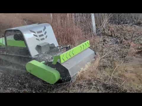 фото газонокосилка мульчер молотковая на гусеничном ходу ne1200-lb 0