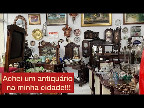 # Lots of antiques in this antique shop!!#