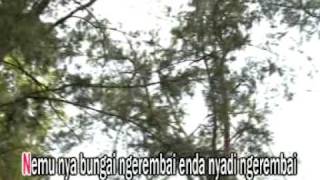 Download lagu Bebungai Enda Nyadi - james jacob mp3