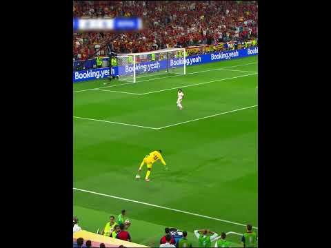 When Goalkeepers Get Bored🤯🔥