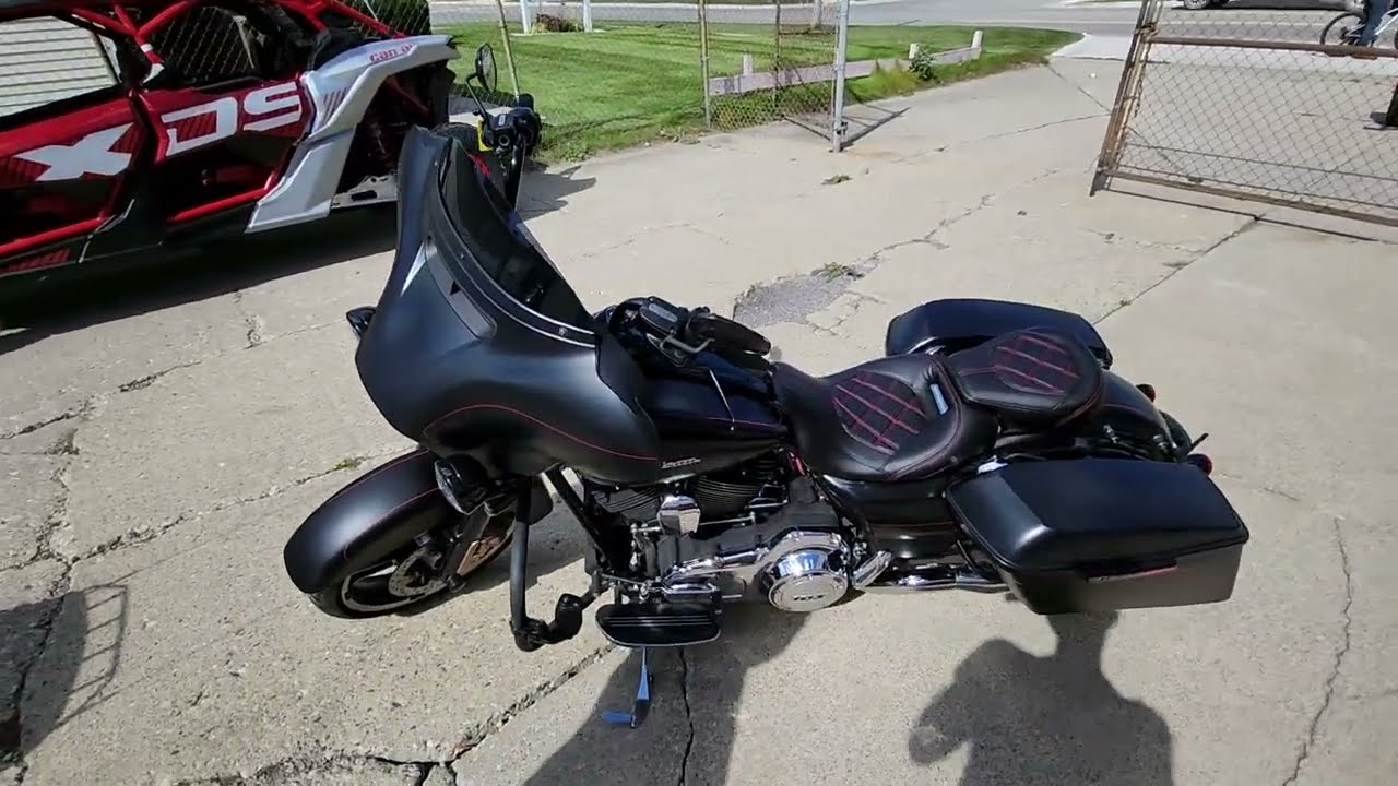 2015 Harley-Davidson® Street Glide® Special Motorcycle